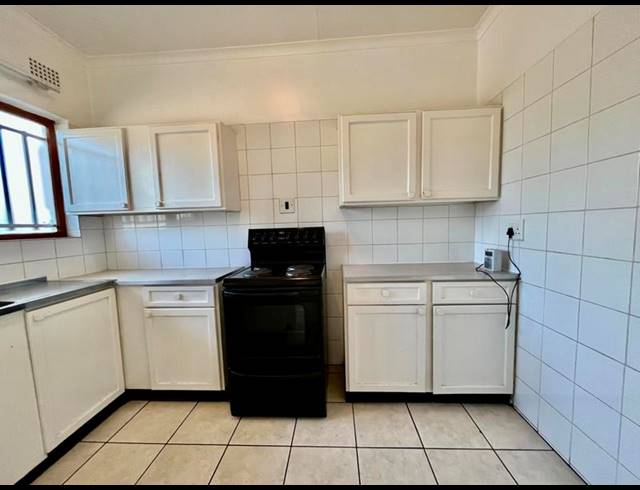 1 BEDROOM APARTMENT FOR SALE IN WENDYWOOD